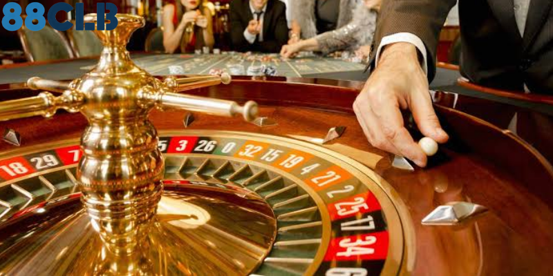 Baccarat là trò casino nổi bật nhờ cách vận hành tương đối dễ tiếp cận